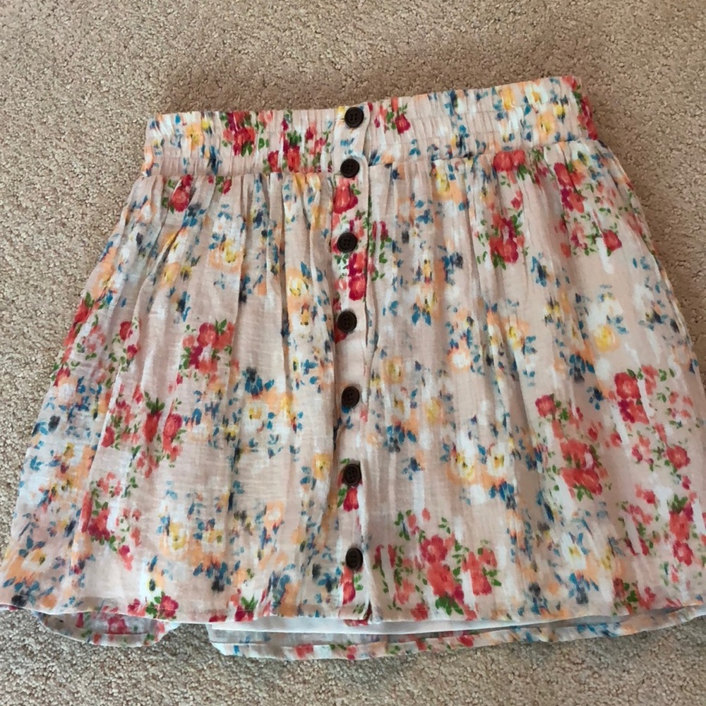 NWOT Mimi Chica Floral Skirt